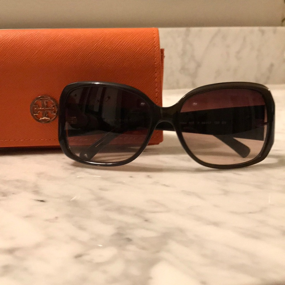 Tory Burch logo temple sunglasses